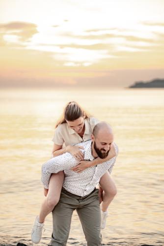 legililens-photographie-couple-trébeurden-bretagne.jpg